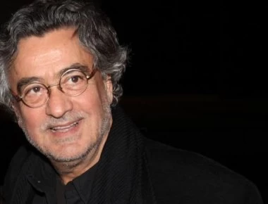 Νίκος Γαλανός: Σπάνια βραδινή έξοδος με την κατά 30 χρόνια μικρότερη σύντροφό του (φωτο)